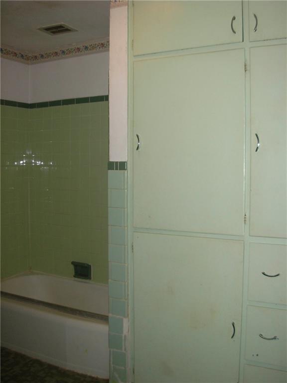 100 McClellan Road Greenfield, IN 46140 - Photo 21 of 23 Gallery Image 21