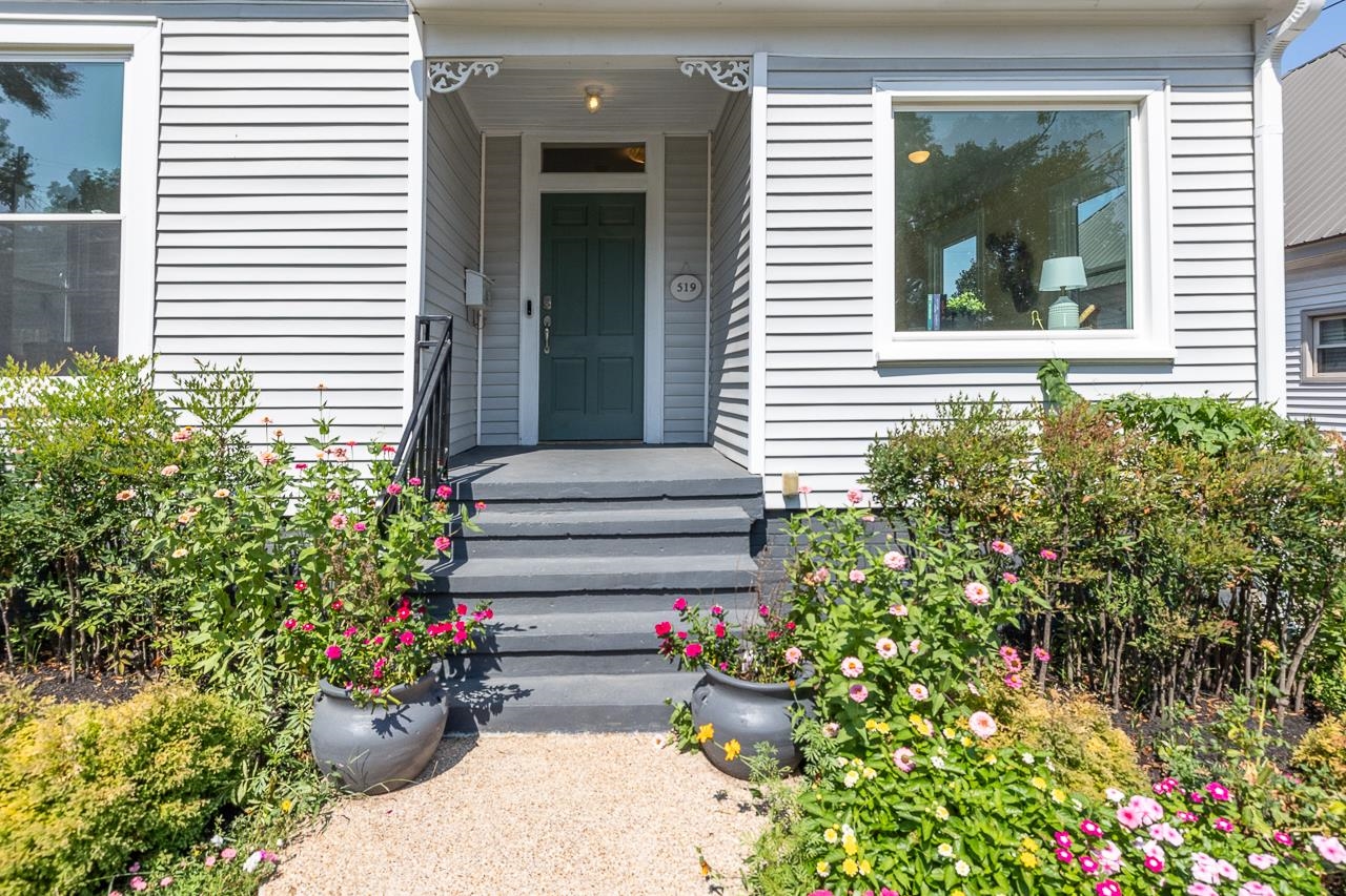519 Summitt Street Memphis, TN 38104 - Photo 39 of 40 a view of a house with potted plants