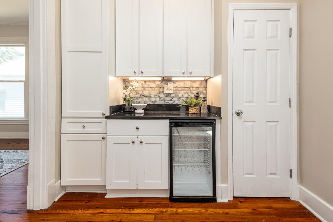 519 Summitt Street Memphis, TN 38104 - Photo 6 of 40 a view of a kitchen with granite countertop cabinets and entryway