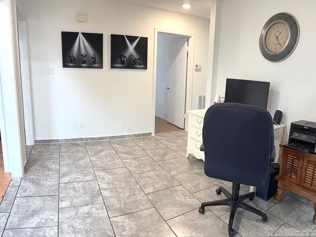 $539,900 | 561 County Road 785, Natalia, TX 78059