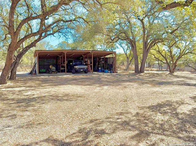 $539,900 | 561 County Road 785, Natalia, TX 78059