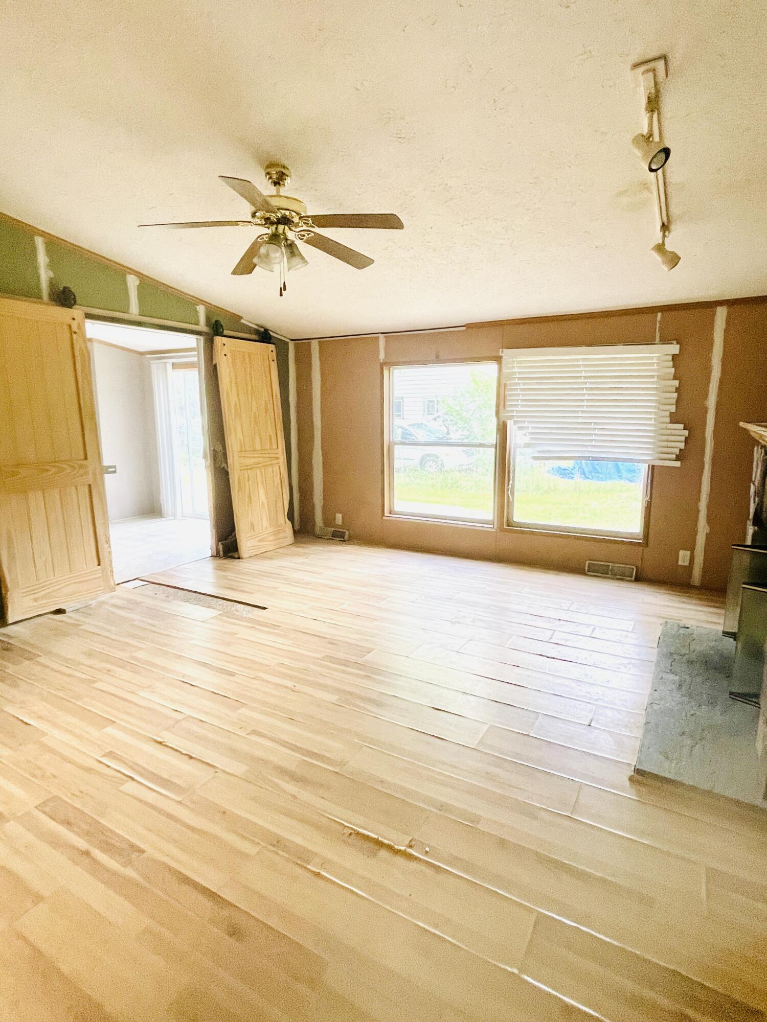 1702 Munith Road Jackson, MI 49201 - Photo 19 of 32 IMG_3430