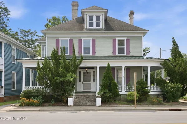 $590,000 | 401 North Market Street, Washington, NC 27889