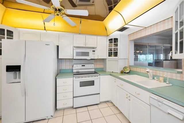 $299,900 | 100 Bluff View Drive, Unit 511C, Belleair Bluffs, FL 33770