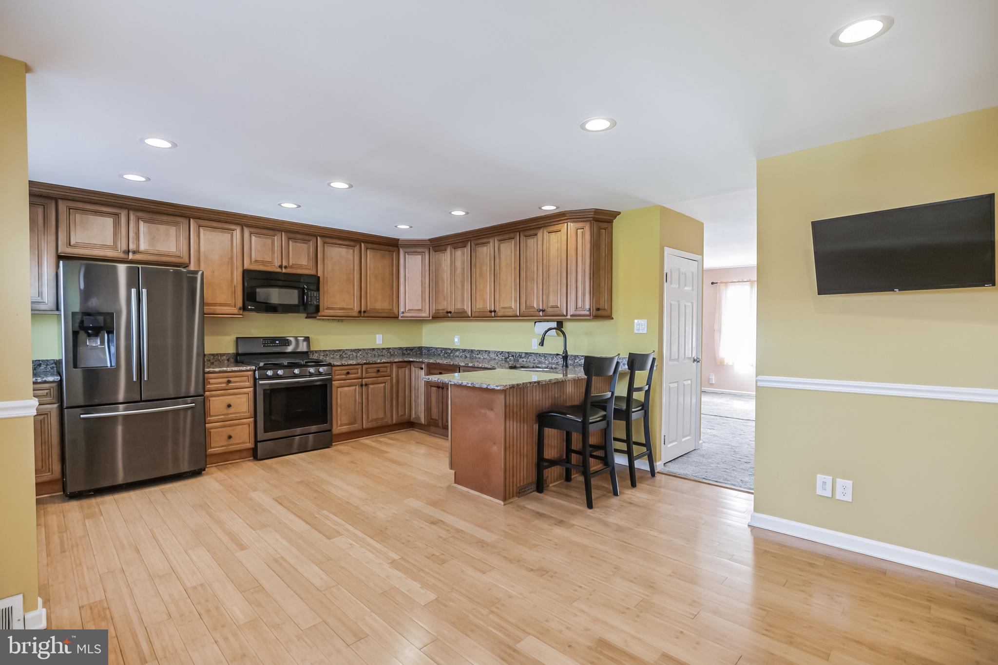 12458 Balston Road Philadelphia, PA 19154 - Photo 6 of 25