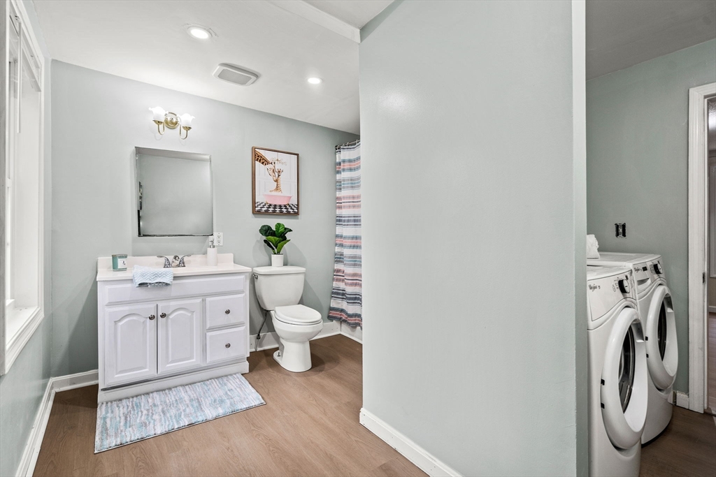 380 Riverside Street Lowell, MA 01854 - Photo 7 of 38 Gallery Image 7