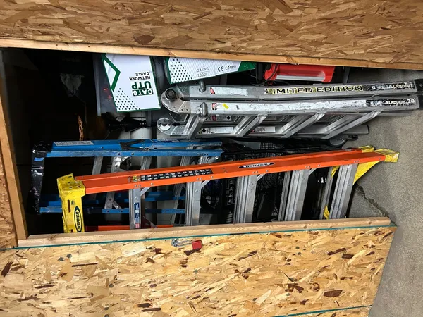 $170,000 | 18216 Lange Street, Unit 2E, Lansing, IL 60438