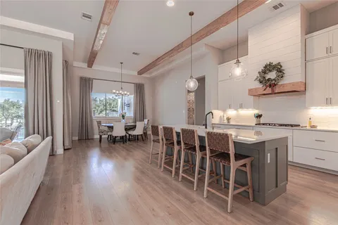 $1,119,000 | 105 Taylor Crk Way, Liberty Hill, TX 78642