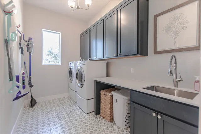 $1,199,000 | 105 Taylor Crk Way, Liberty Hill, TX 78642