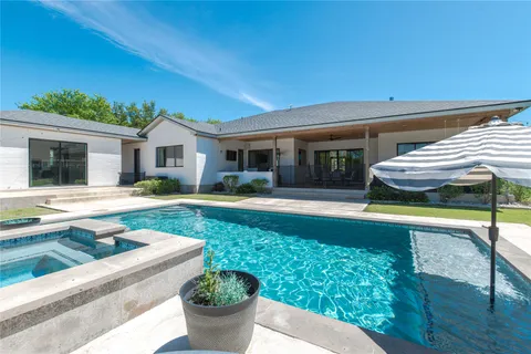 $1,119,000 | 105 Taylor Crk Way, Liberty Hill, TX 78642