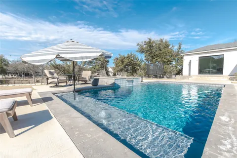 $1,199,000 | 105 Taylor Crk Way, Liberty Hill, TX 78642