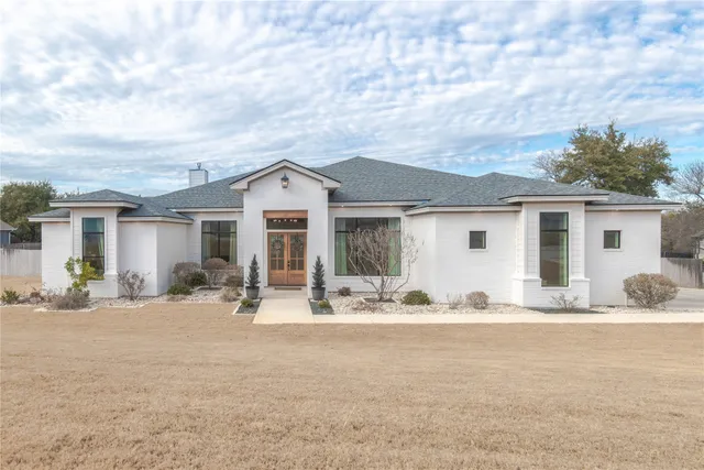 $1,199,000 | 105 Taylor Crk Way, Liberty Hill, TX 78642