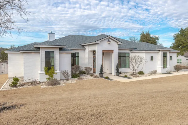 $1,199,000 | 105 Taylor Crk Way, Liberty Hill, TX 78642