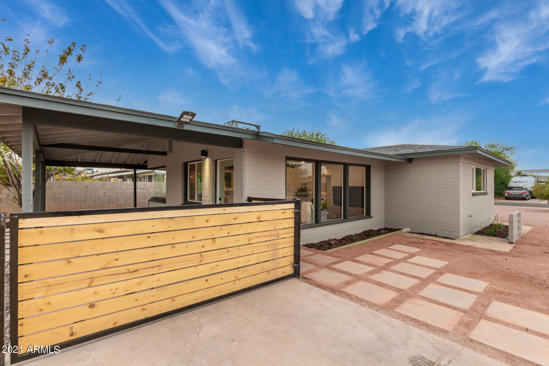 1902 East Granada Road Phoenix, AZ 85006 - Photo 2 of 31 Front Exterior