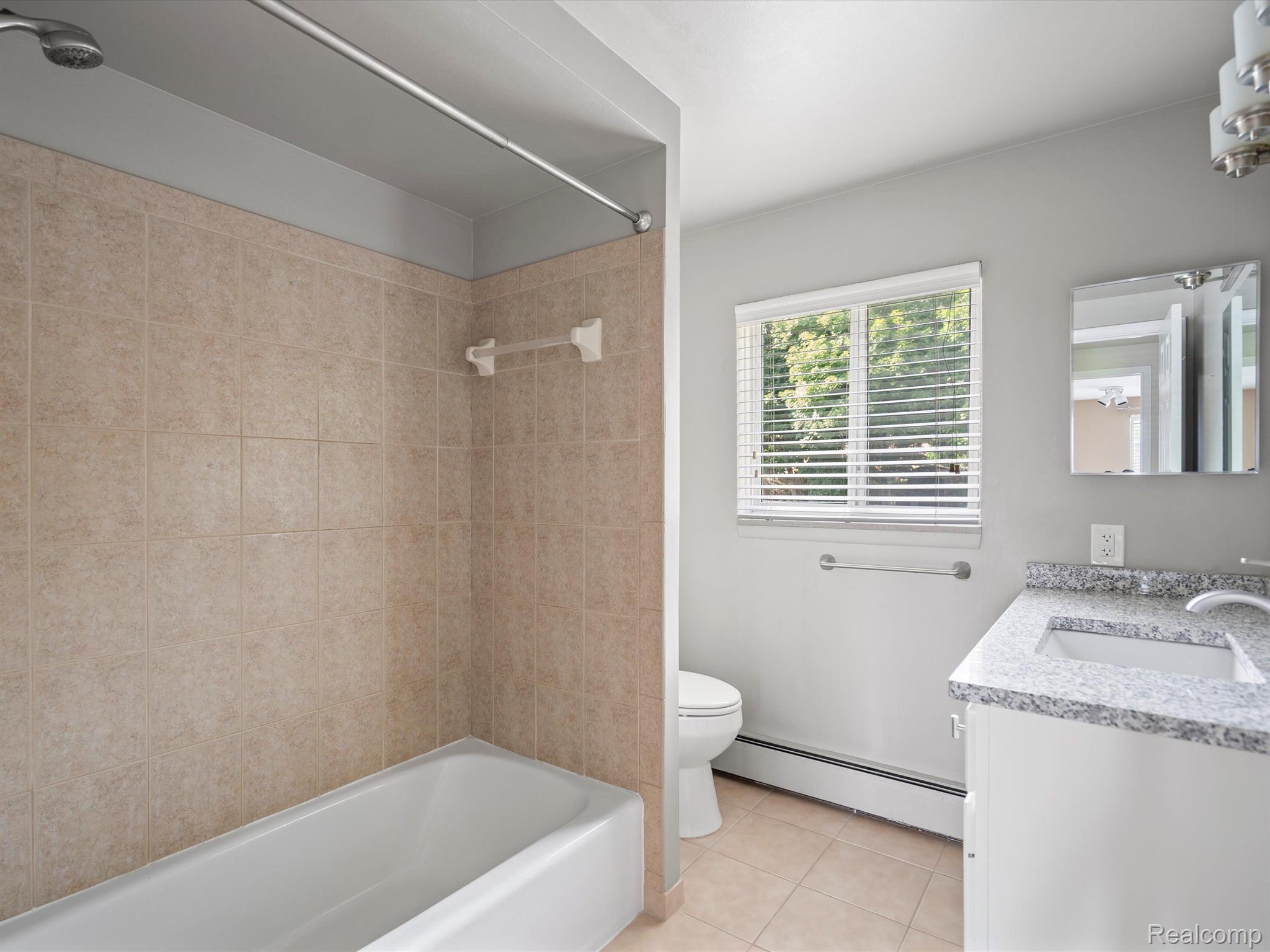423 Miller Avenue Rochester, MI 48307 - Photo 15 of 26 Gallery Image 15