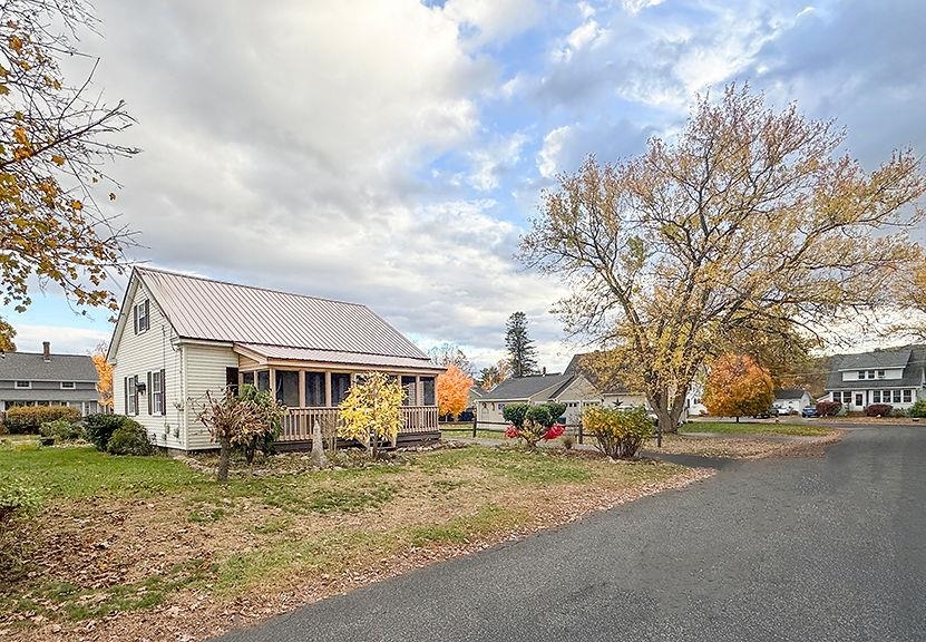 7 Newman Street Keene, NH 03431 - Photo 10 of 36