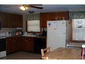 4 A Hemlock Springs Road, Unit 4 Derry, NH 03038 - Photo 4 of 8