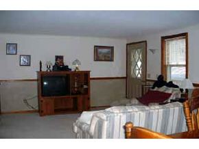 4 A Hemlock Springs Road, Unit 4 Derry, NH 03038 - Photo 7 of 8