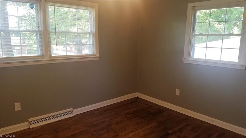 1303 Robin Road Eden, NC 27288 - Photo 5 of 13 Gallery Image 5