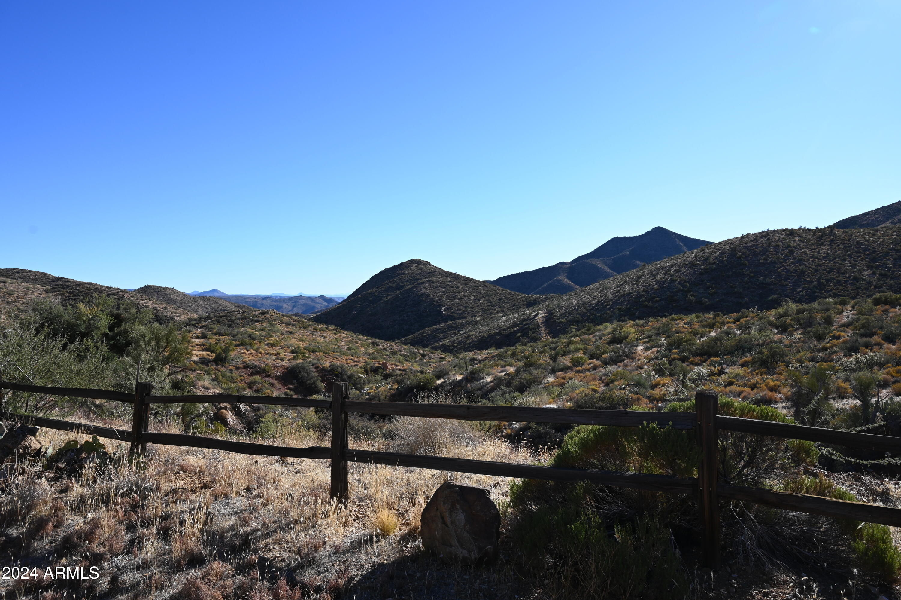 7075 South Misery Well Road Kingman, AZ 86401 - Photo 17 of 63 DSC_4312
