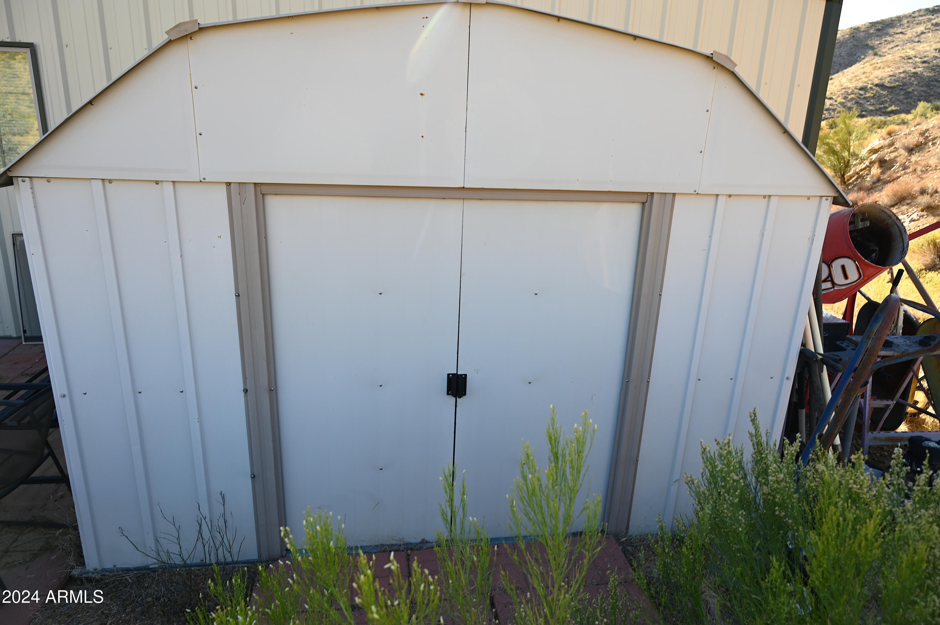 7075 South Misery Well Road Kingman, AZ 86401 - Photo 31 of 63 DSC_4335