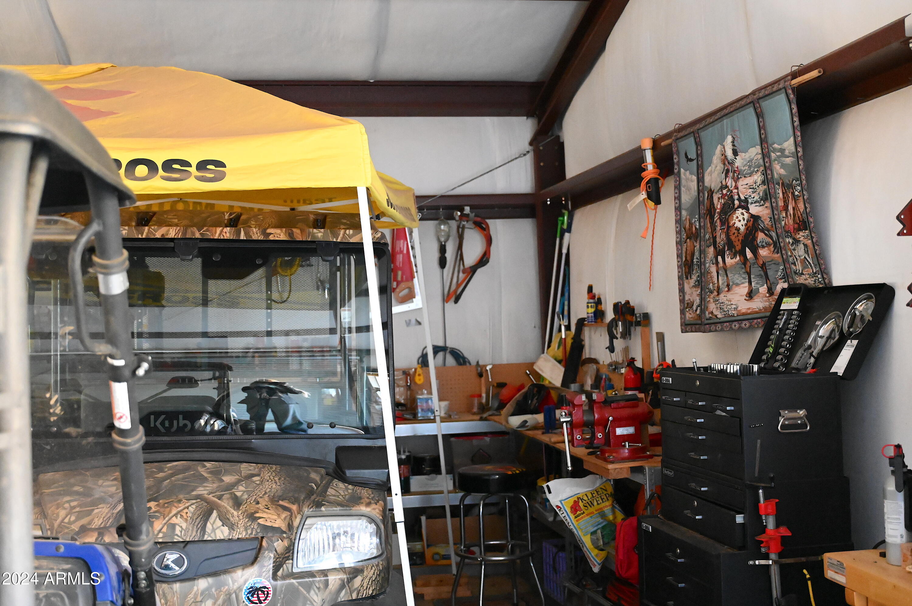 7075 South Misery Well Road Kingman, AZ 86401 - Photo 9 of 63 DSC_4347