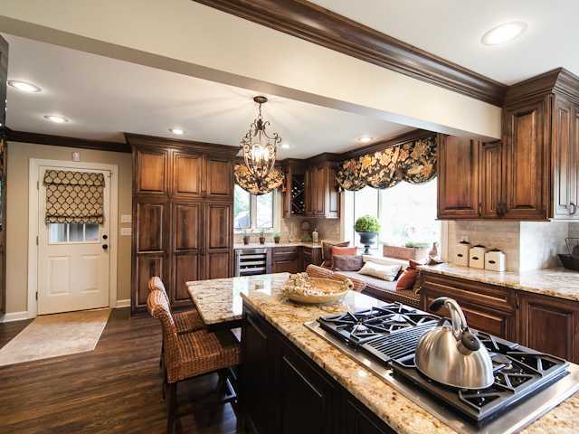 2475 Sherwin Road Columbus, OH 43221 - Photo 4 of 25