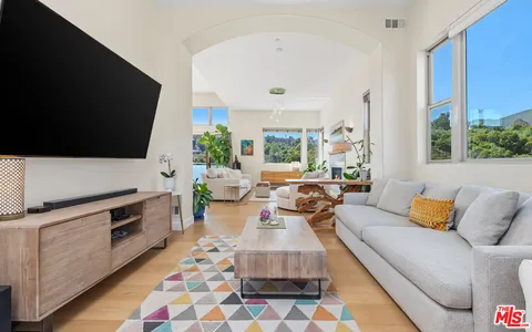 $4,250,000 | 5787 Calpine Drive, Malibu, CA 90265
