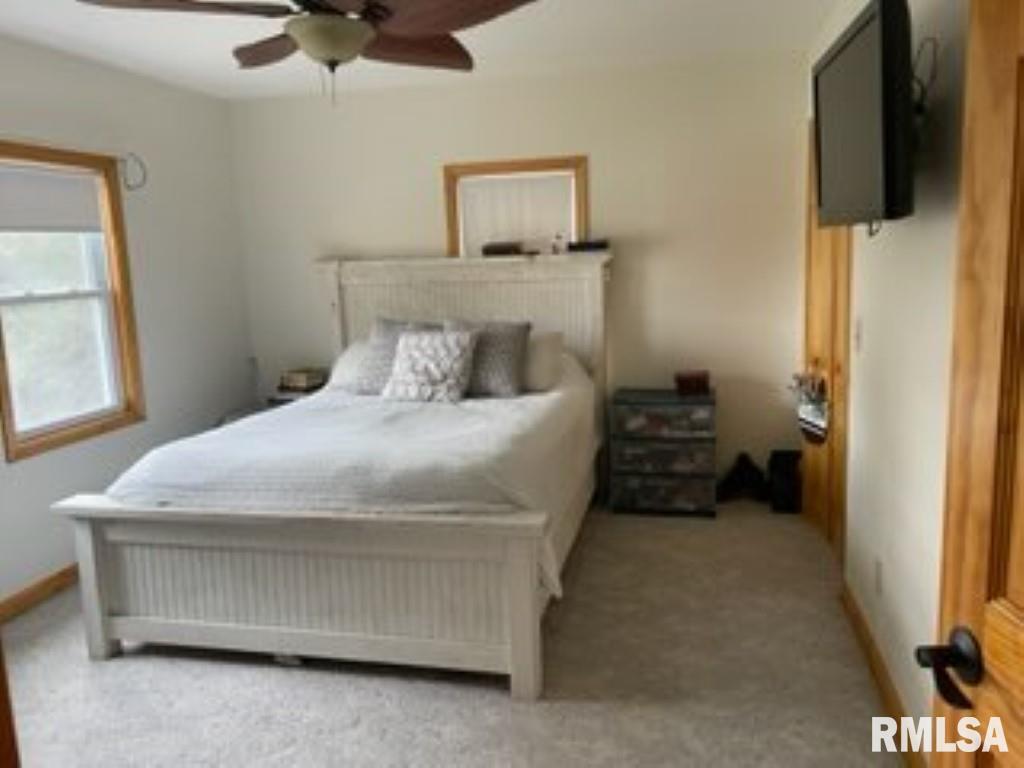 5613 Benz Road Quincy, IL 62305 - Photo 9 of 25 Gallery Image 9