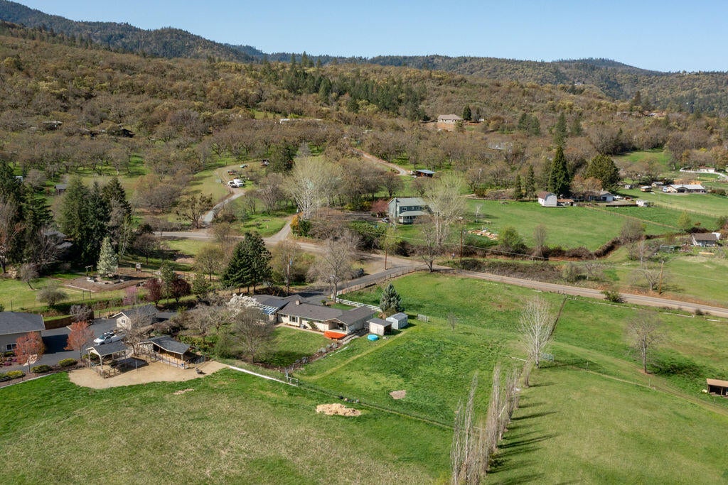 4425 Dark Hollow Road Medford, OR 97501 - Photo 41 of 46 DHR(63)