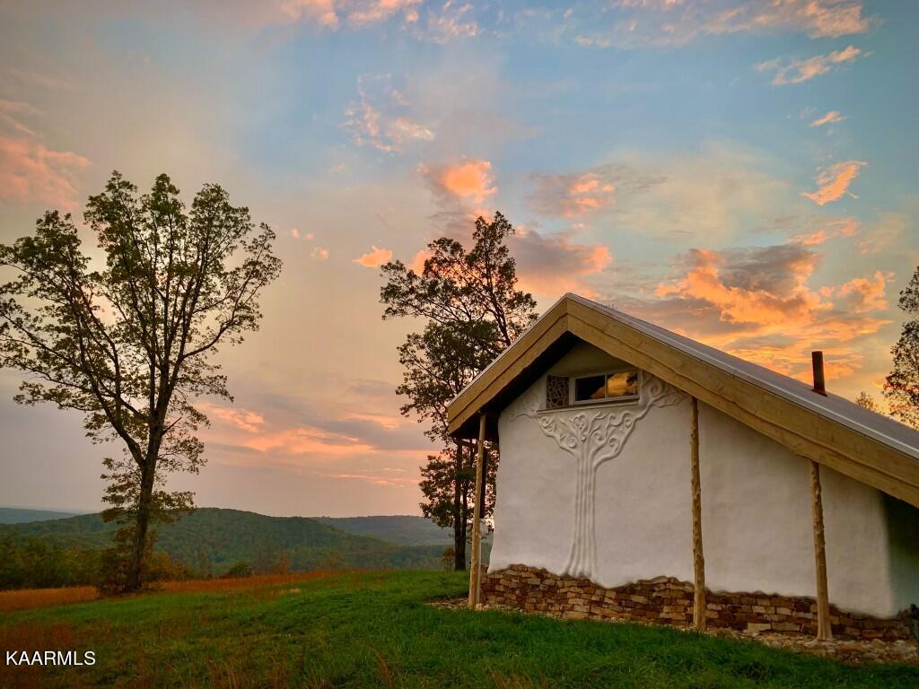 710 Briley Road Spring City, TN 37381 - Photo 28 of 46 710 25 (Medium)