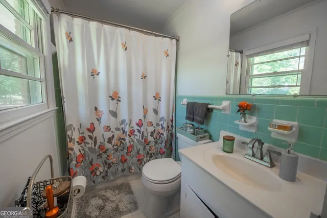 $2,200 | 180 Sherwood Drive, Athens, GA 30606