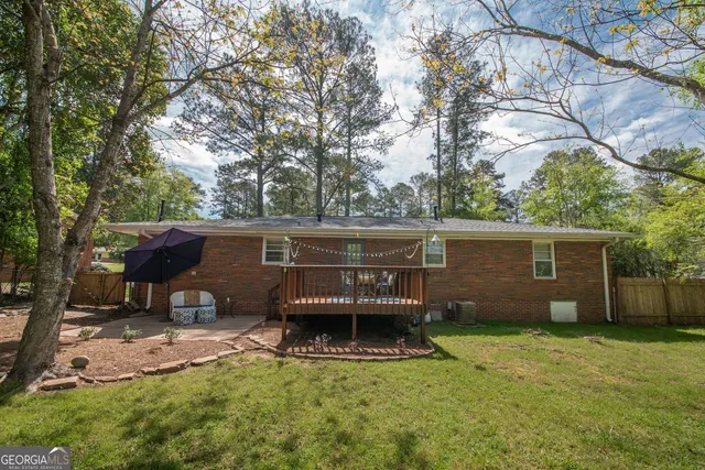 $2,200 | 180 Sherwood Drive, Athens, GA 30606