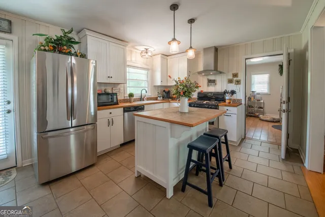 $2,200 | 180 Sherwood Drive, Athens, GA 30606