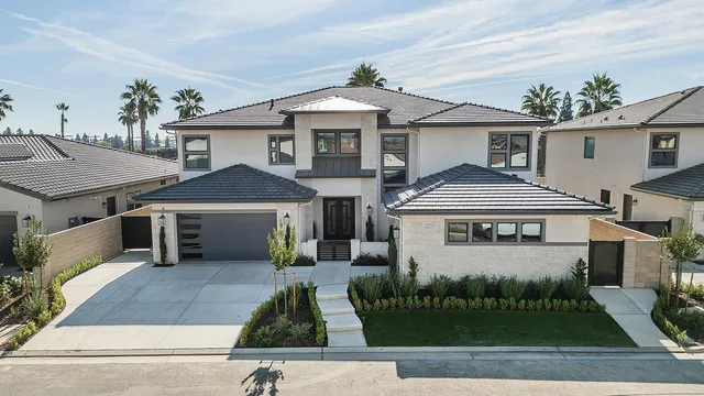 $1,798,888 | 2315 East Courtside Drive, Fresno, CA 93730