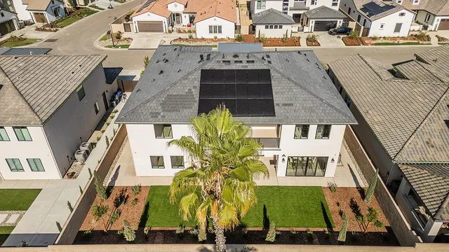 $1,798,888 | 2315 East Courtside Drive, Fresno, CA 93730