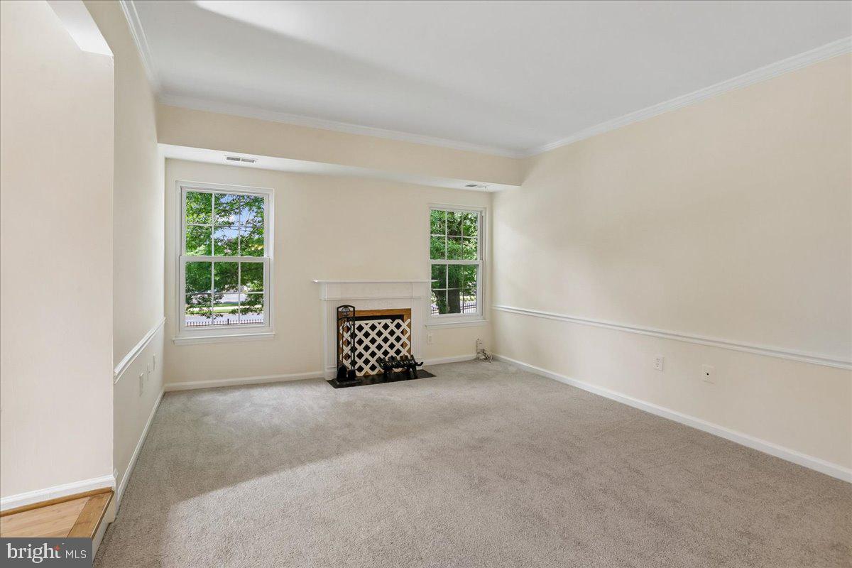 3708 Gawayne Terrace, Unit 37083 Silver Spring, MD 20906 - Photo 8 of 73 Living Room