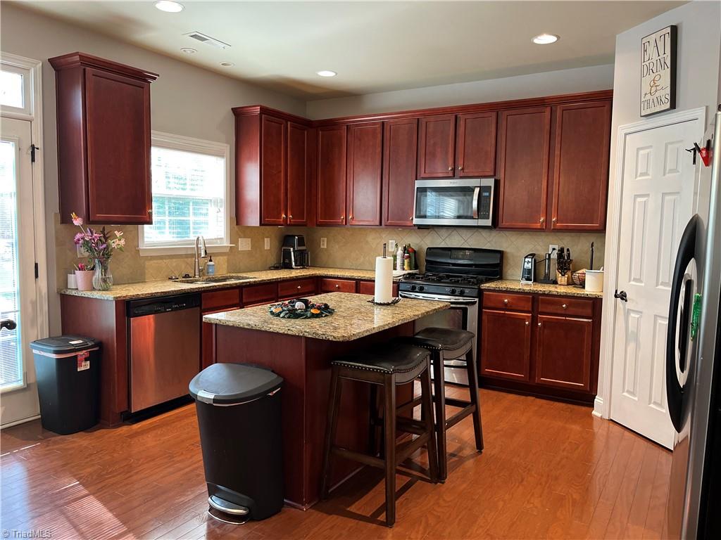 2662 Dandelion Drive High Point, NC 27265 - Photo 17 of 43