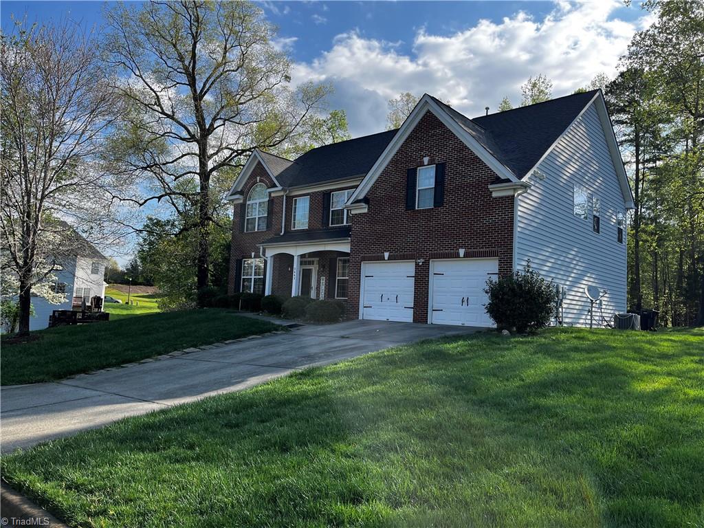 2662 Dandelion Drive High Point, NC 27265 - Photo 4 of 43