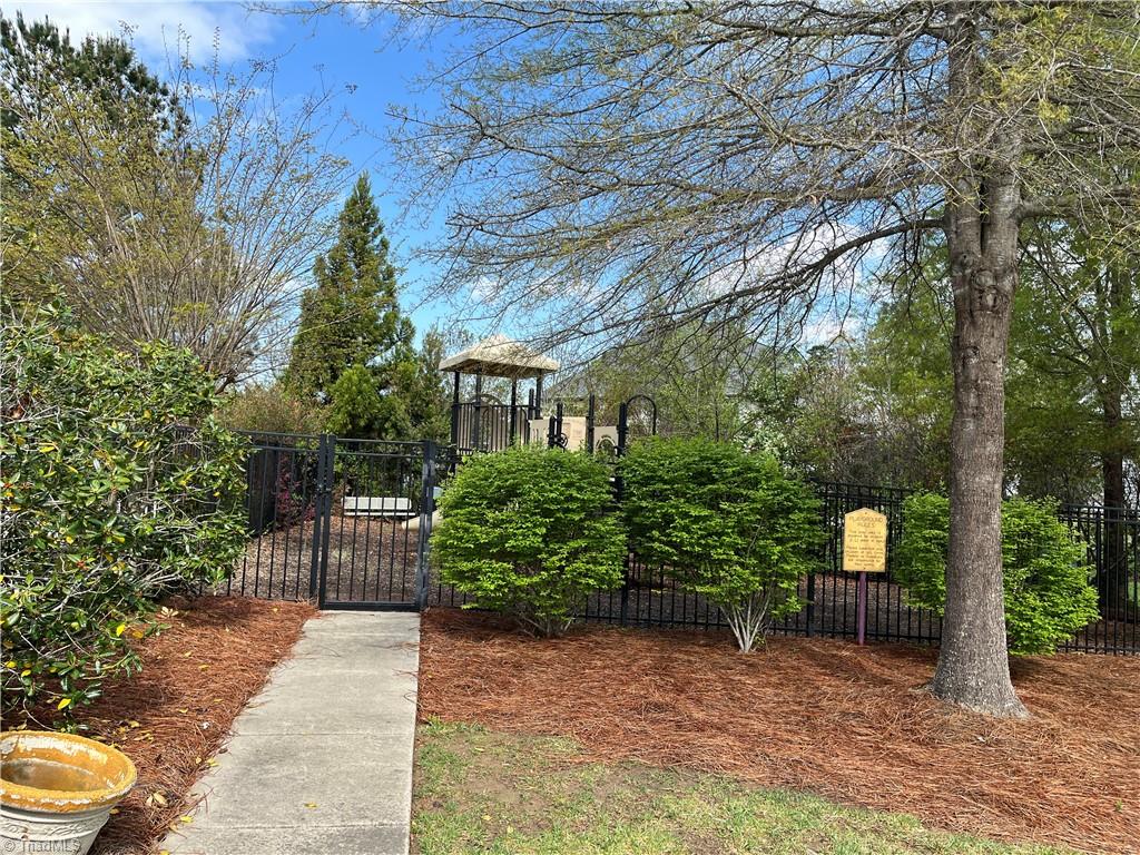 2662 Dandelion Drive High Point, NC 27265 - Photo 42 of 43