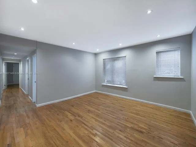 $2,950 | 1018 Meridian Avenue, Unit 4, Miami Beach, FL 33139