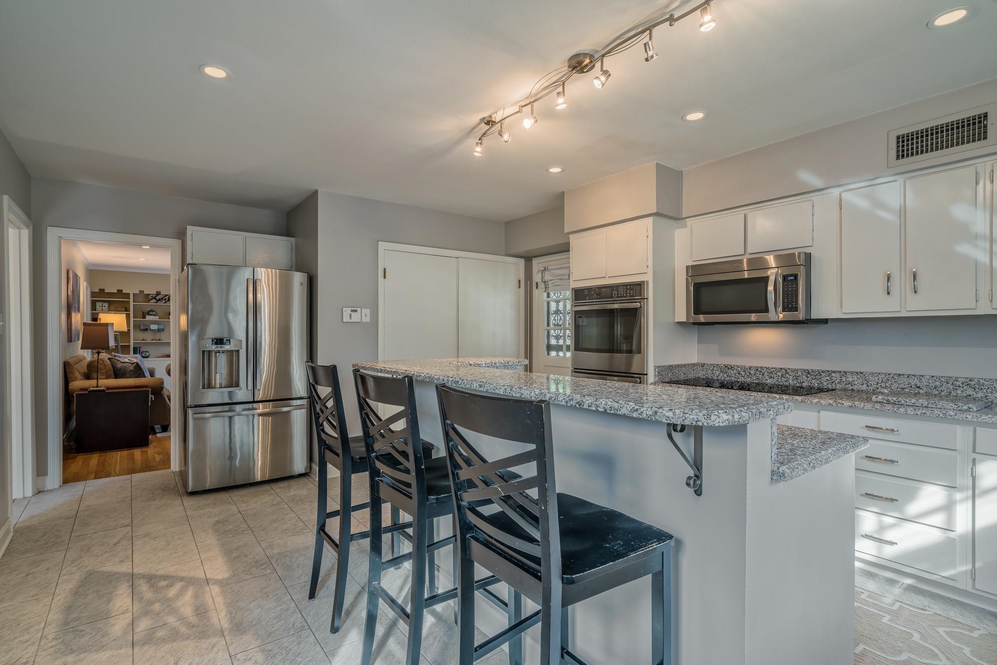 1360 Hayne Road Memphis, TN 38119 - Photo 12 of 25 Gallery Image 12