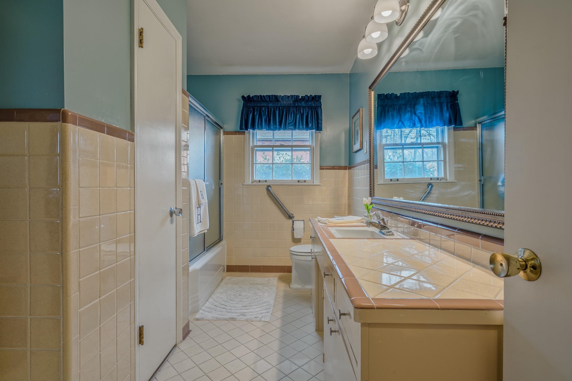 1360 Hayne Road Memphis, TN 38119 - Photo 17 of 25 Gallery Image 17