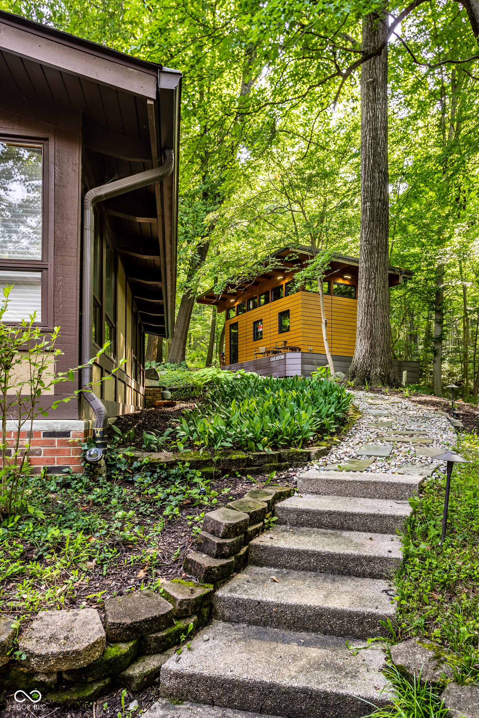 6311 Johnson Road Indianapolis, IN 46220 - Photo 18 of 77