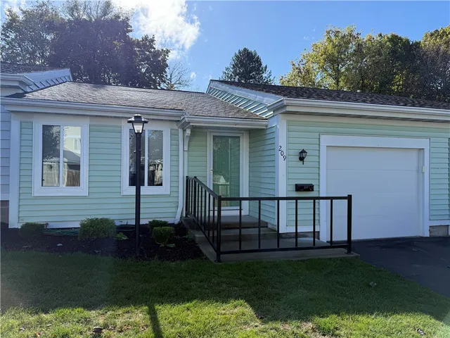 $194,900 | 209 Greenway Boulevard, Riga, NY 14428