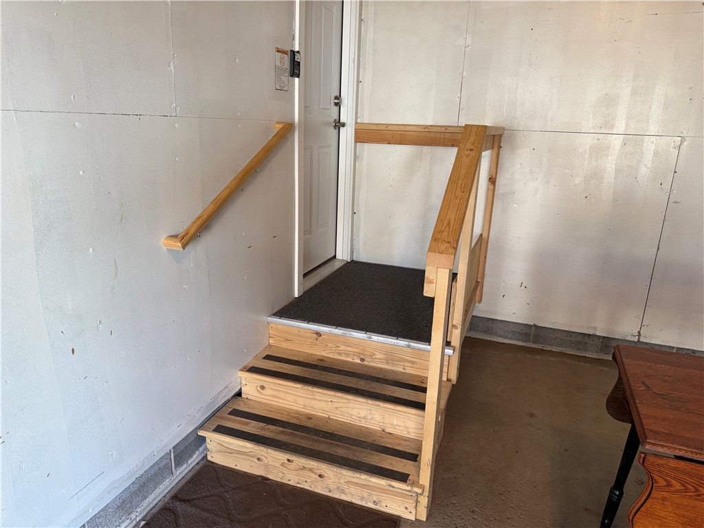 209 Greenway Boulevard Riga, NY 14428 - Photo 3 of 23