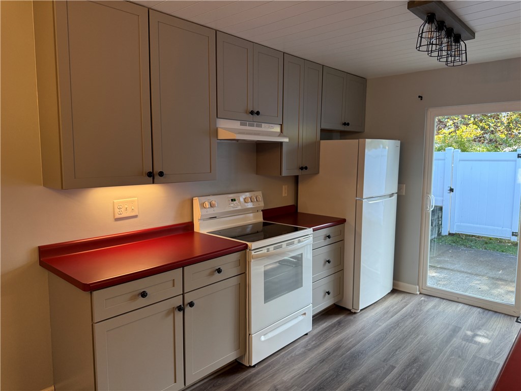 209 Greenway Boulevard Riga, NY 14428 - Photo 7 of 23