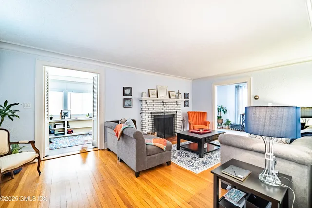 $3,700 | 40 Orchard Place, Unit 1, Greenwich, CT 06830