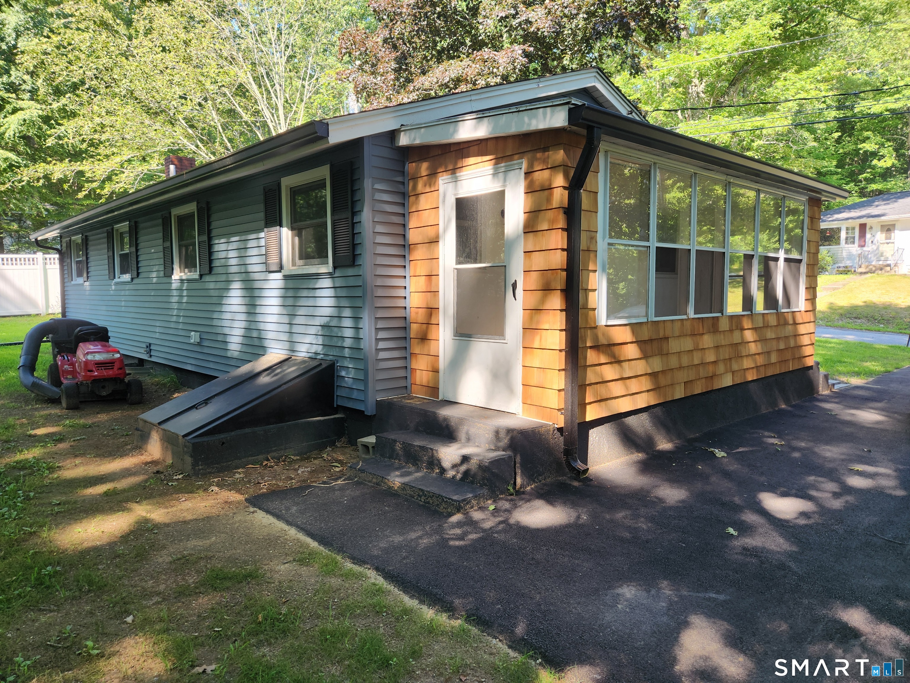 44 Richmond Road Putnam, CT 06260 - Photo 4 of 22