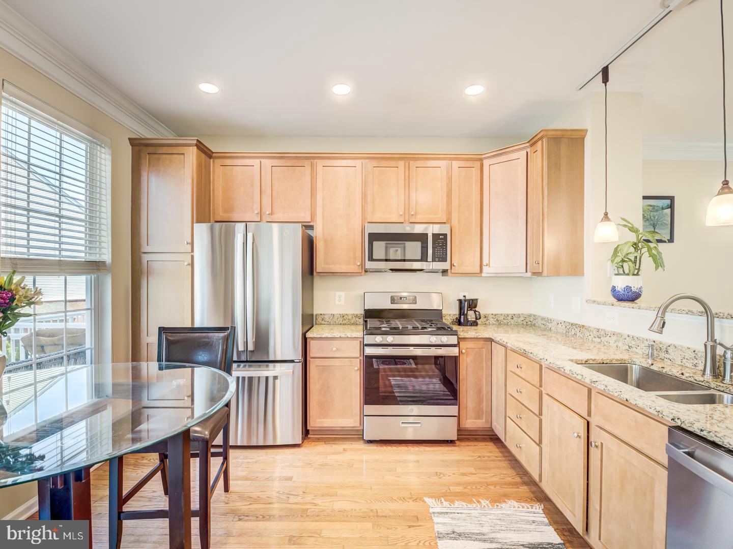 25114 Monteith Terrace Chantilly, VA 20152 - Photo 11 of 58